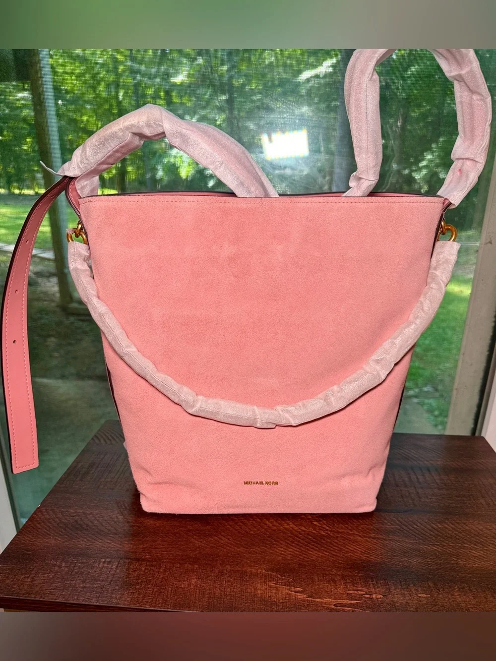 Michael Kors Nolita lg bucket bag